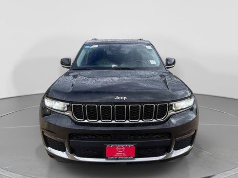 Used 2023 Jeep Grand Cherokee L Limited AWD/4WD image 9