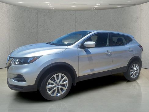 Used 2022 Nissan Rogue Sport S FWD image 1