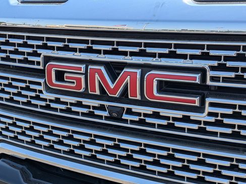 Certified 2022 GMC Sierra 2500 Denali w/ Denali Ultimate Package AWD/4WD image 31