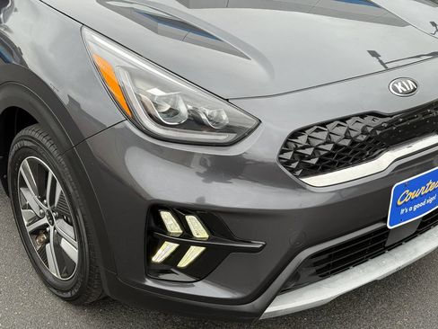 Used 2020 Kia Niro EX Premium FWD image 5