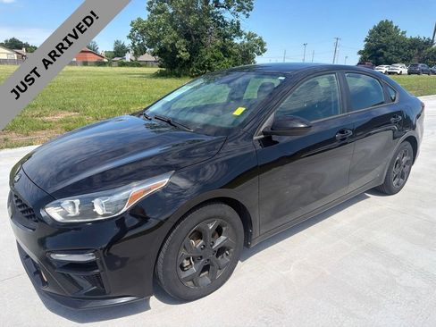 Used 2020 Kia Forte LXS FWD image 1