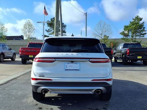 Certified 2022 Lincoln Corsair FWD w/ Rear Removable Package Tray image 17