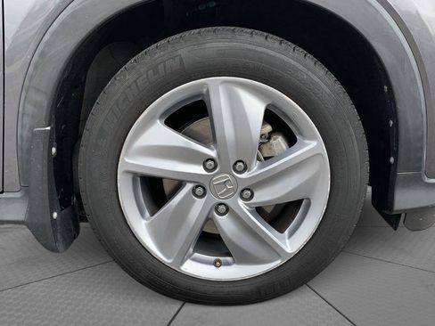 Used 2019 Honda HR-V EX image 9