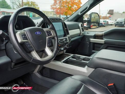 Used 2022 Ford F350 Lariat w/ Lariat Ultimate Package image 24