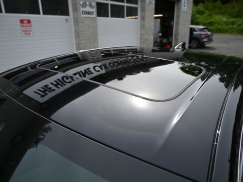 Used 2023 Acura TLX w/ Technology Package FWD image 11