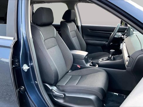 Used 2025 Honda CR-V EX image 9