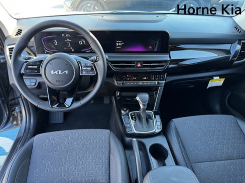 New 2026 Kia Seltos S FWD image 12