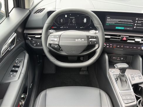 New 2026 Kia Sportage SX FWD image 15