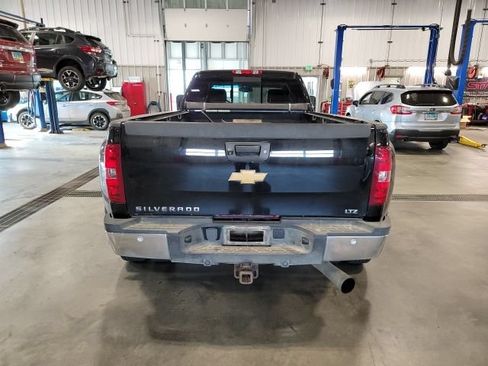 Used 2009 Chevrolet Silverado 3500 LTZ w/ LTZ Plus Package AWD/4WD image 6