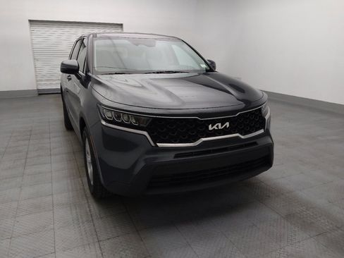 Used 2023 Kia Sorento LX FWD image 14