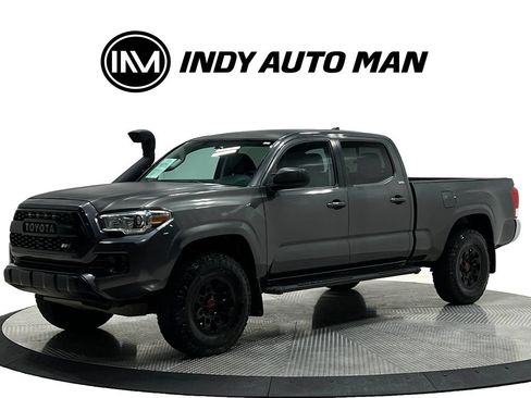 Used 2016 Toyota Tacoma SR5 w/ Towing Package RWD image 8