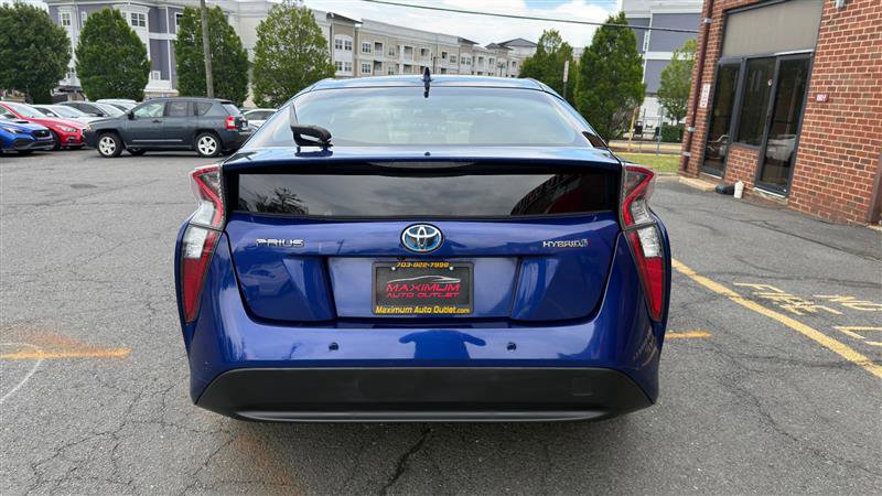 Used 2018 Toyota Prius Two w/ Prius Two Safety Plus Package FWD image 11