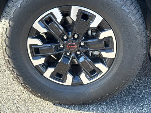 Used 2023 Nissan Frontier PRO-4X w/ Pro Convenience Package image 10