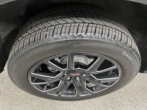 Used 2024 GMC Yukon Denali image 21