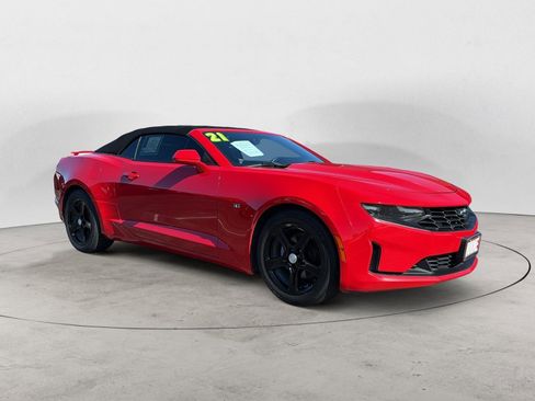 Used 2021 Chevrolet Camaro LT image 1