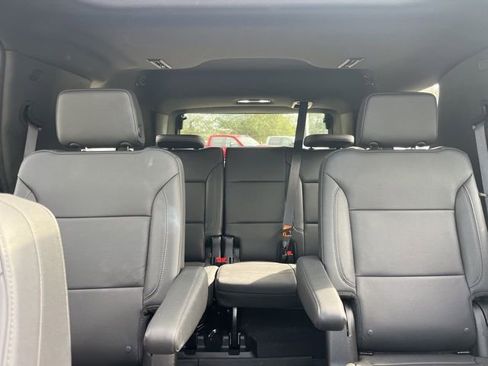 Used 2023 Chevrolet Tahoe Z71 w/ Luxury Package image 29