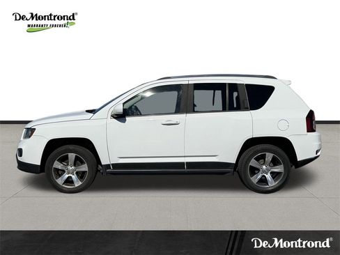 Used 2016 Jeep Compass High Altitude image 8