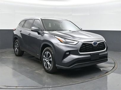 Used 2022 Toyota Highlander XLE