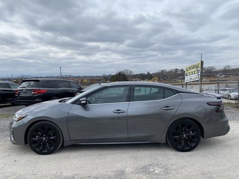 Used 2021 Nissan Maxima SR w/ Sport Mat Group image 8
