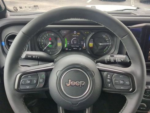 Used 2025 Jeep Wrangler Unlimited Rubicon 4xe w/ Convenience Group image 30