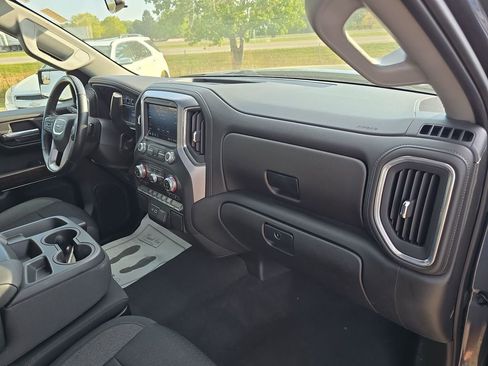 Used 2021 GMC Sierra 1500 SLE image 28