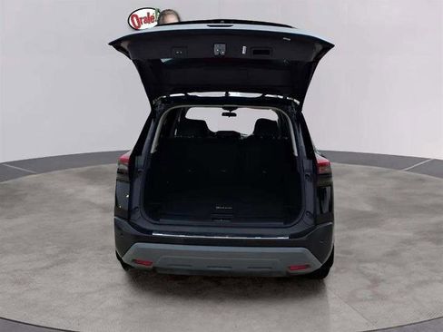 Used 2023 Nissan Rogue SV w/ SV Premium B Package image 20