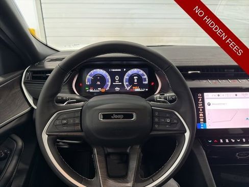 New 2026 Jeep Grand Cherokee L 4WD image 13