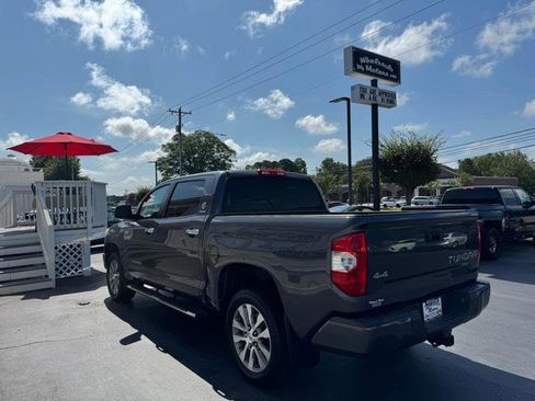 Used 2017 Toyota Tundra Limited w/ Limited Premium Package image 9