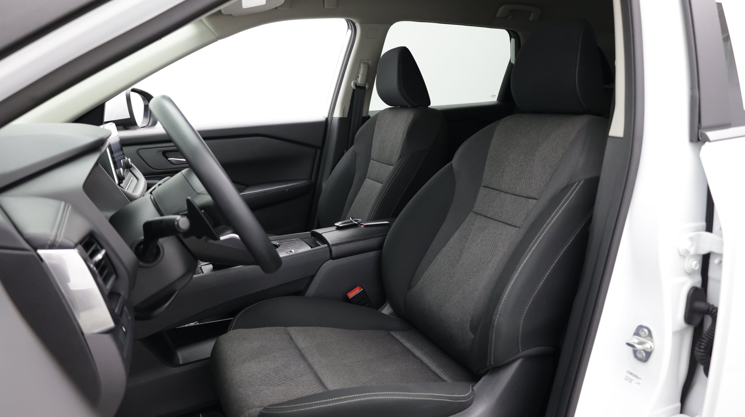 Used 2024 Nissan Rogue SV FWD image 16