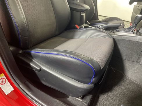 Used 2018 Toyota Corolla SE w/ Carpet Mat Package (TMS) image 19