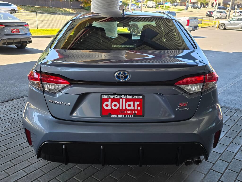 Used 2025 Toyota Corolla SE w/ SE Premium Package FWD image 6