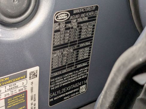 New 2026 Land Rover Range Rover Velar Dynamic SE image 19