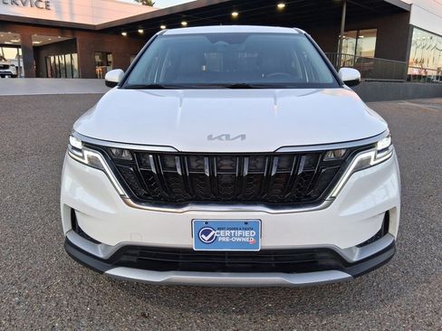 Used 2024 Kia Carnival LX image 2