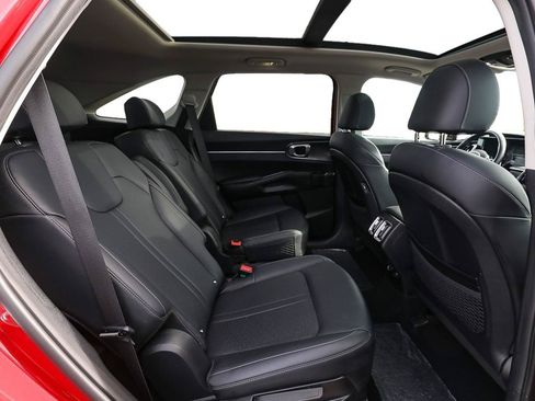 Used 2021 Kia Sorento EX FWD image 23