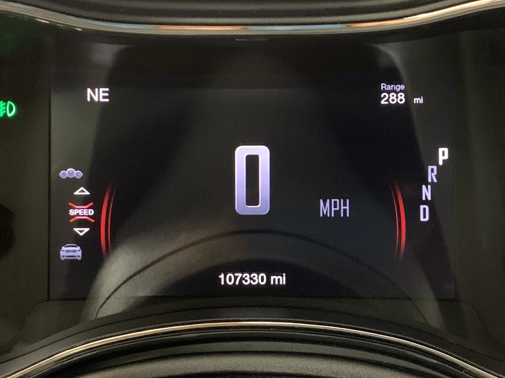Used 2018 Dodge Durango GT AWD/4WD image 32