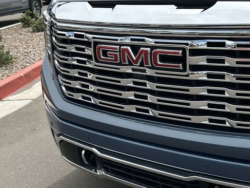 Used 2025 GMC Sierra 1500 Denali w/ Technology Package AWD/4WD image 30