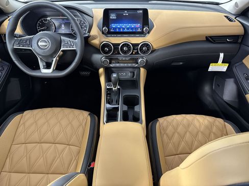 New 2025 Nissan Sentra SV w/ SV Premium Package image 24