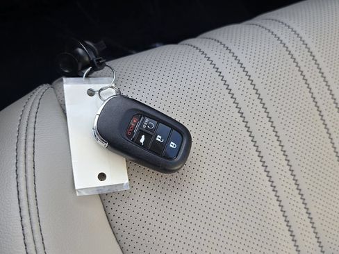 Certified 2024 Honda HR-V EX-L image 18