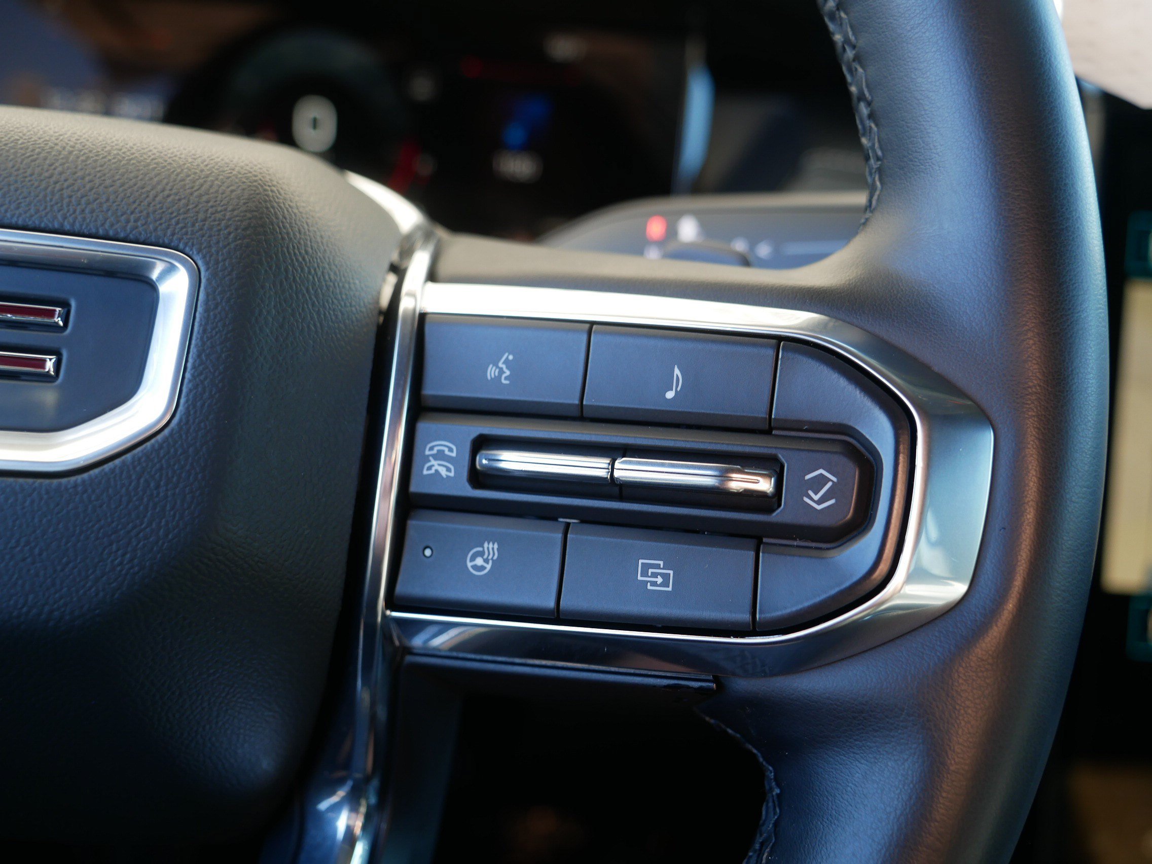 Used 2024 GMC Acadia Elevation AWD/4WD image 29