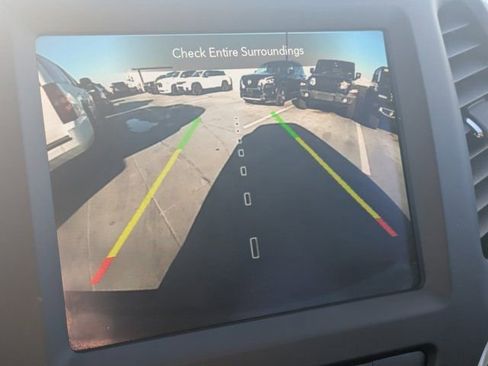 Used 2023 Jeep Cherokee Altitude Lux image 19