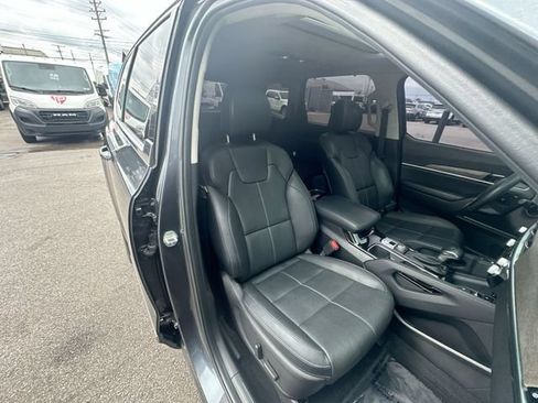 Used 2022 Kia Telluride EX w/ EX Premium Package AWD/4WD image 28