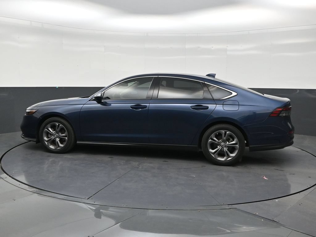 Used 2024 Honda Accord EX image 2