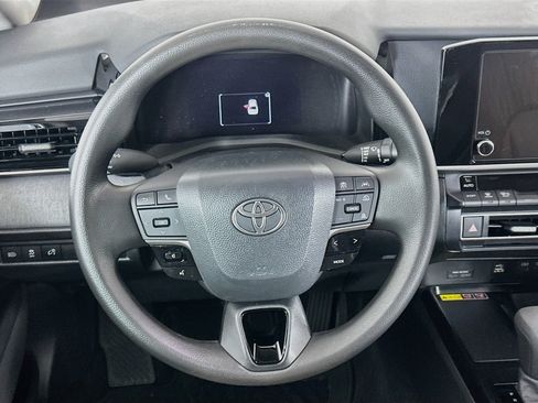 Used 2026 Toyota Camry LE FWD image 18