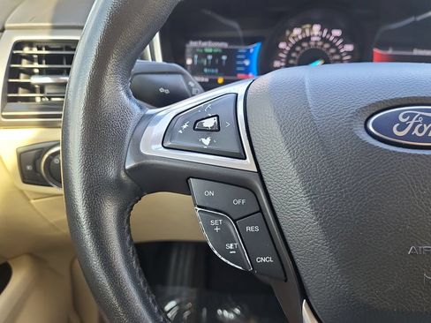 Used 2013 Ford Fusion SE FWD image 26