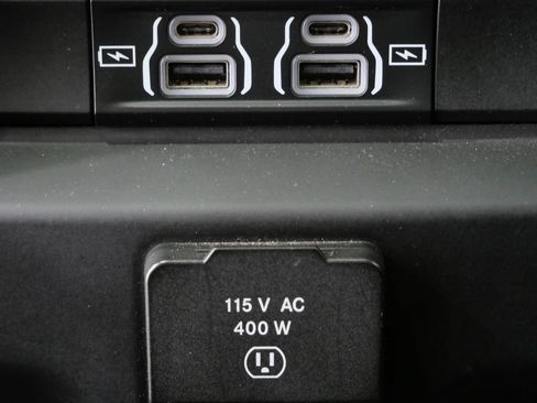 Used 2023 RAM 1500 Laramie AWD/4WD image 22