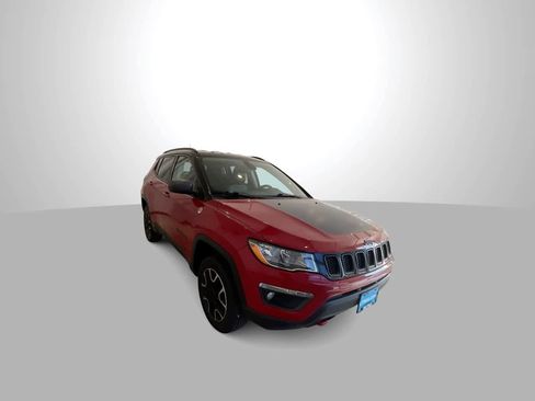 Used 2020 Jeep Compass Trailhawk AWD/4WD image 2