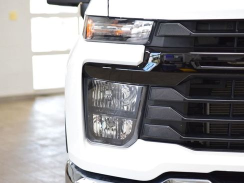 New 2026 Chevrolet Silverado 2500 W/T w/ Snow Plow Prep/Camper Package AWD/4WD image 7