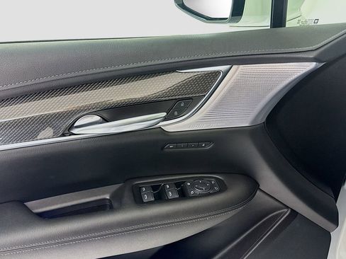 Used 2022 Cadillac XT5 Sportv image 19