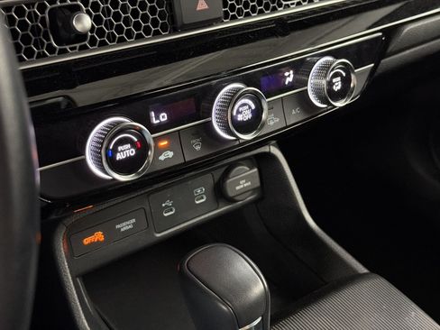 Certified 2025 Honda Civic Sport image 19