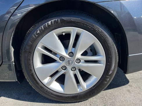 Used 2010 Lexus HS 250h Premium image 26